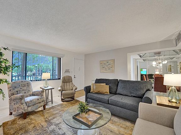 5th image of 7342 Ashmont Circle #203