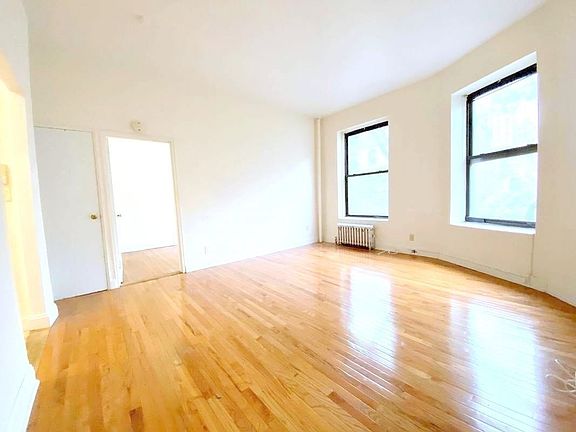 4th image of 244 W 101st St #4D