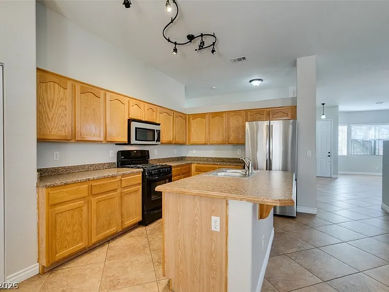 1404 Pullman Pointe Ct — Photo 24