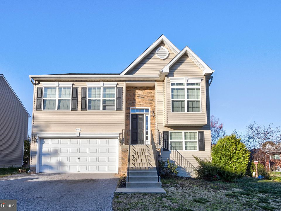 1st image of 102 Bambrooke Ct