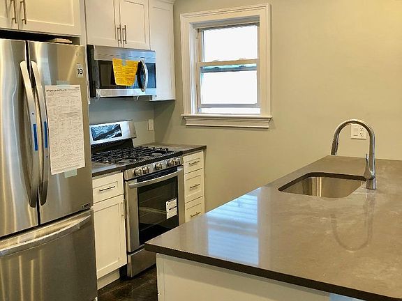 4th image of 91-93 Grant St #1