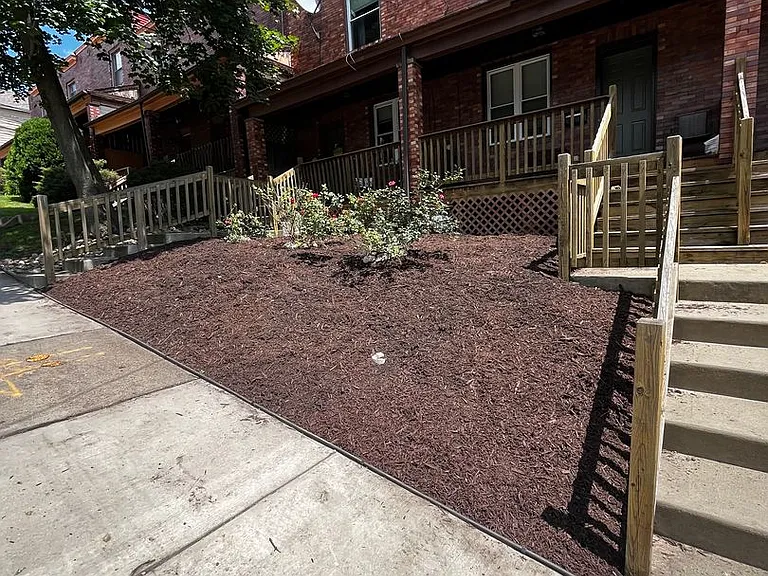 413 Sweetbriar St — Photo 1