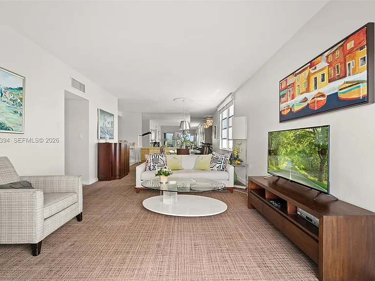 3 Island Ave #4I — Photo 8