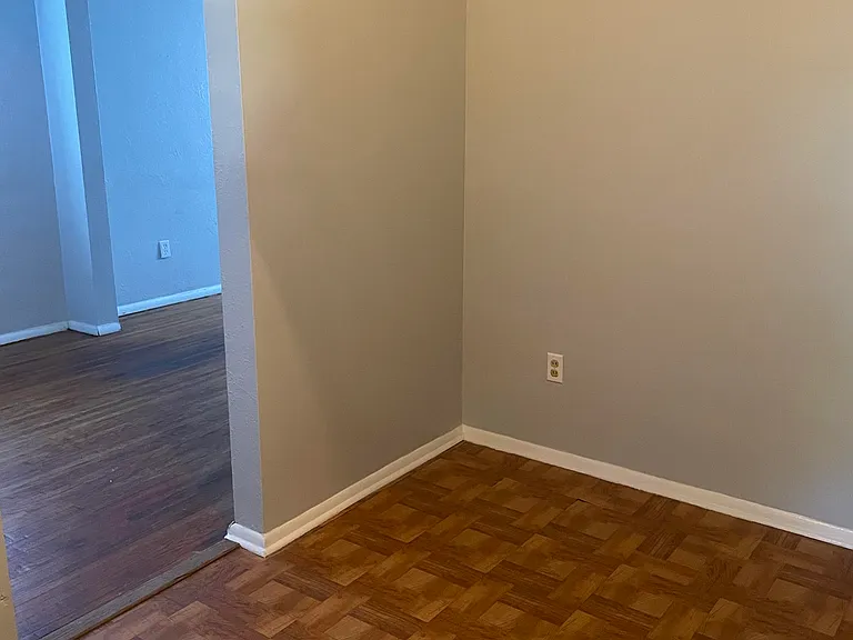 1709 Freeman St — Photo 9
