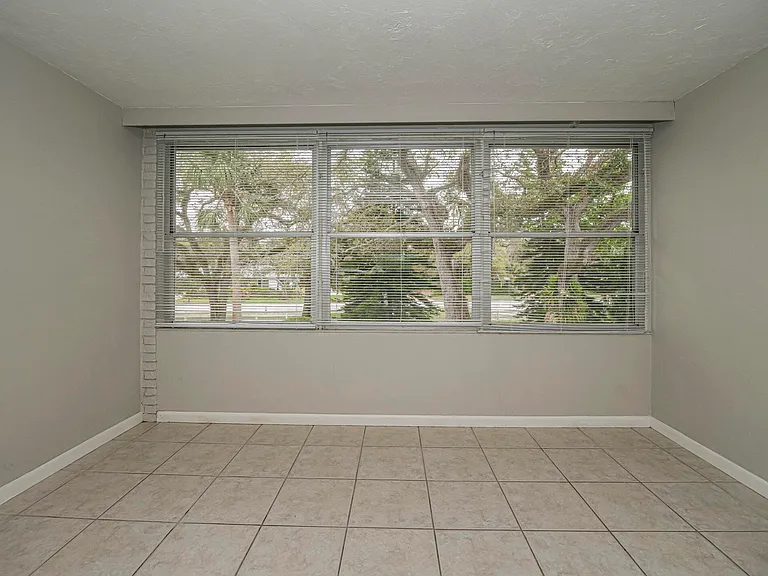 677 Royal Palm Blvd #12 — Photo 16