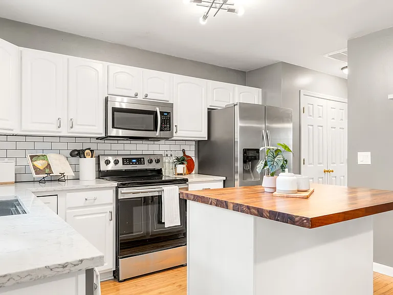129 Towering Pine Dr — Photo 32