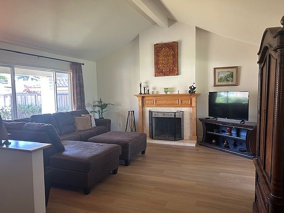 Living Room with fireplace