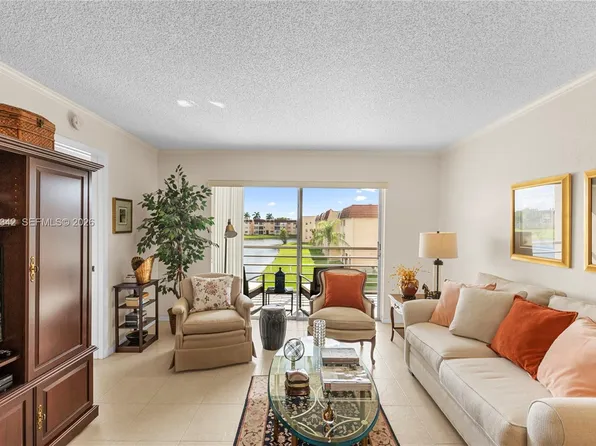 8950 Sunrise Lakes Blvd APT 309, Sunrise, FL 33322