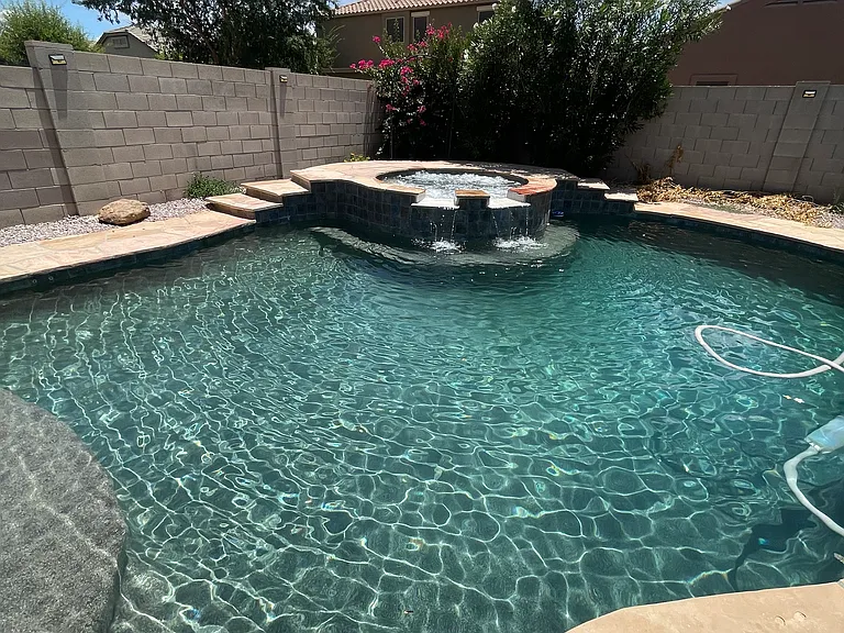 1121 E Jahns Dr — Photo 5