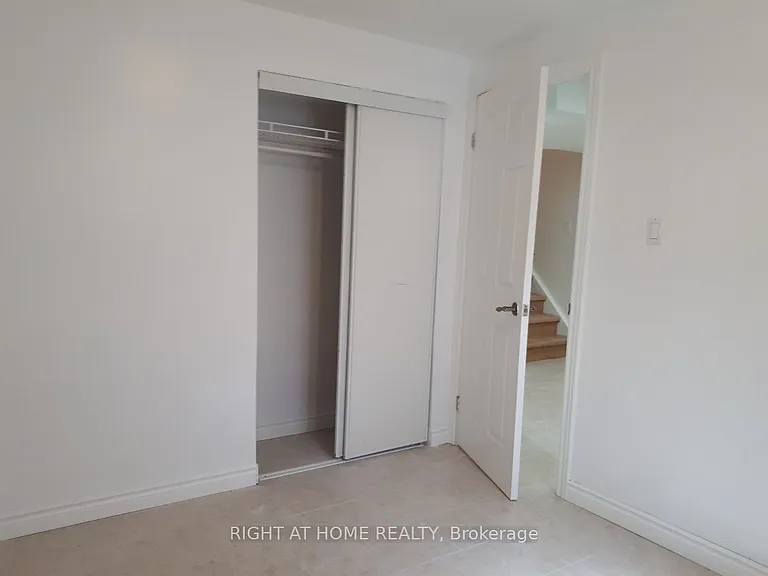 401 Mississauga Valley Blvd — Photo 6