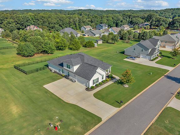 4th image of 109 Nevell Dr