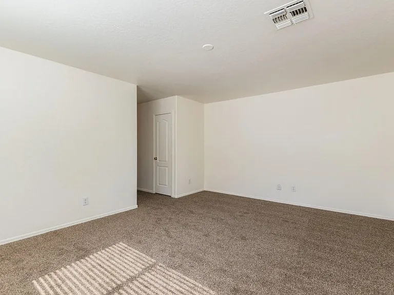 10018 W Winslow Ave — Photo 17