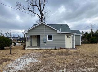 11 6th St, Newnan, GA