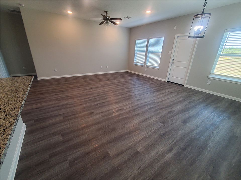 1st image of 1176 Road 5102 #1176