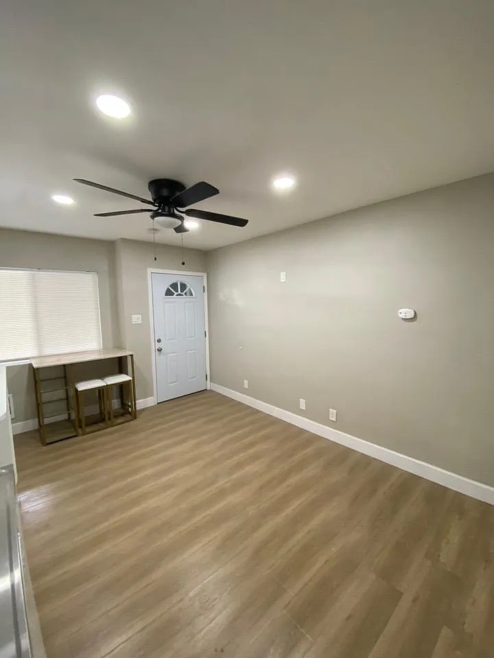 4339 Normal Ave — Photo 4