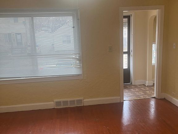 3rd image of 7260 Continental Ave