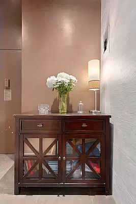 3rd image of 130 W 16th St APT 1