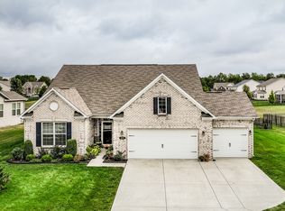 1585 Sussex Dr, Avon, IN 46123