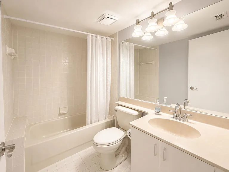 1995 SW Silver Pine Way #119-D1 — Photo 11