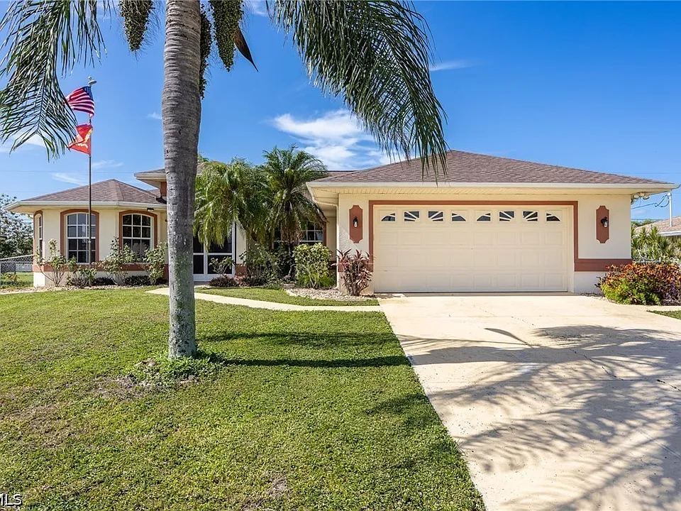 1132 SE 32nd Ter