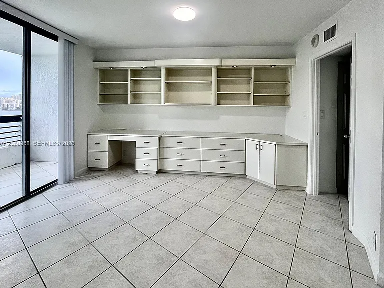 3530 Mystic Pointe Dr #1711 — Photo 14