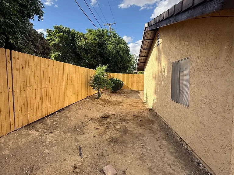 3012 Catalina Dr — Photo 24
