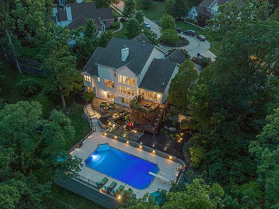 2nd image of 17702 Gardenview Place Ct