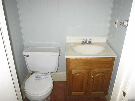 4th image of 59 Mountain Ave