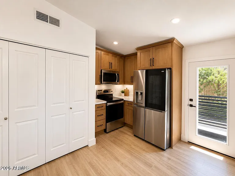 4331 W Kimberly Way — Photo 3