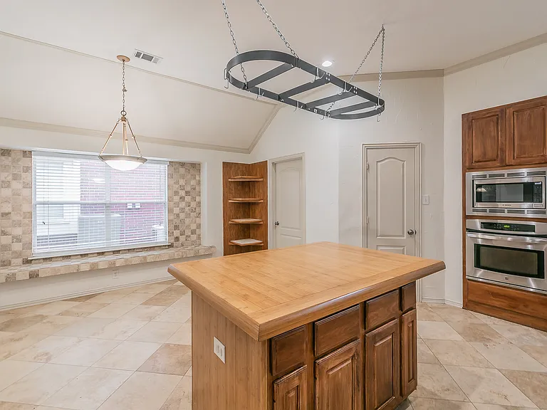 4633 Baldwin Ln — Photo 13