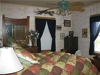 3rd image of 26407 Prairie Ave