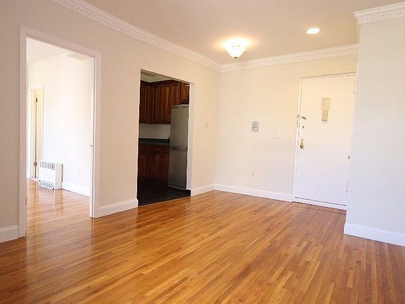 3rd image of 460 W 50th St APT 3B