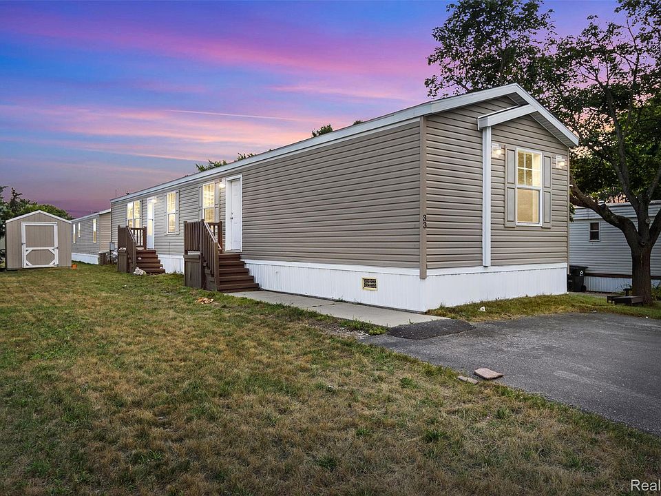 1st image of 33 Hummingbird Dr