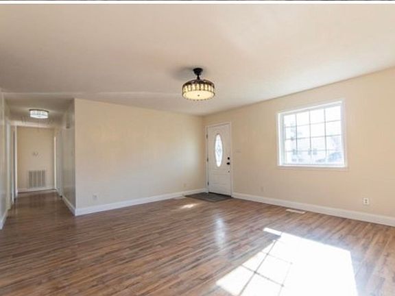 2nd image of 233 Beaverwood Dr
