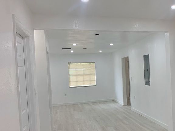 Living Room View to the Entrance