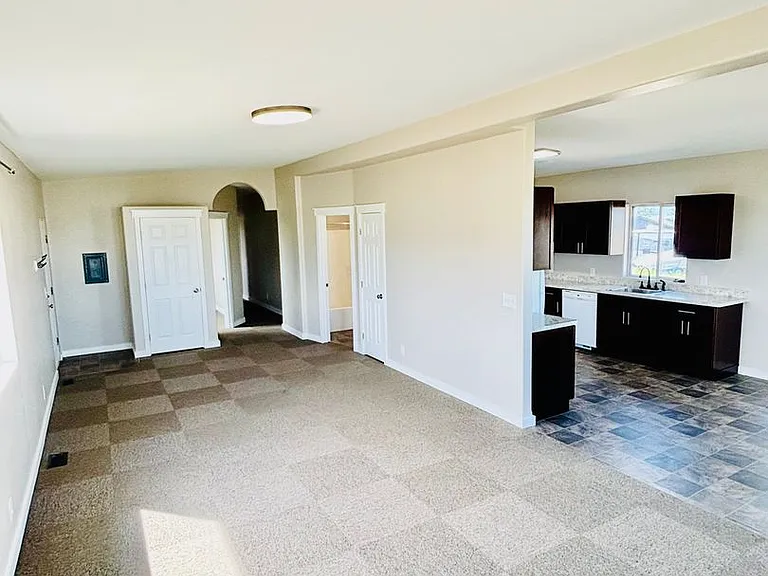 3211 Legacy Loop — Photo 5