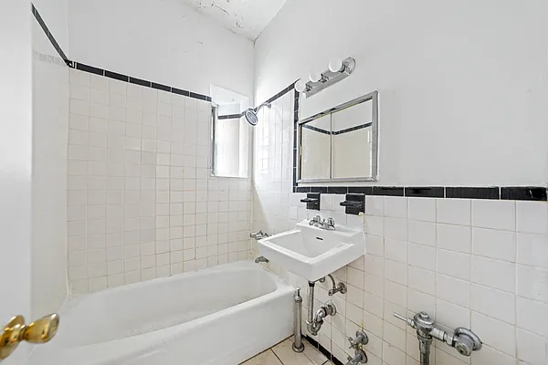 Rented by Compass | media 11