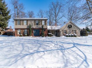 6302 N Post Oak Rd, Peoria, IL 61615