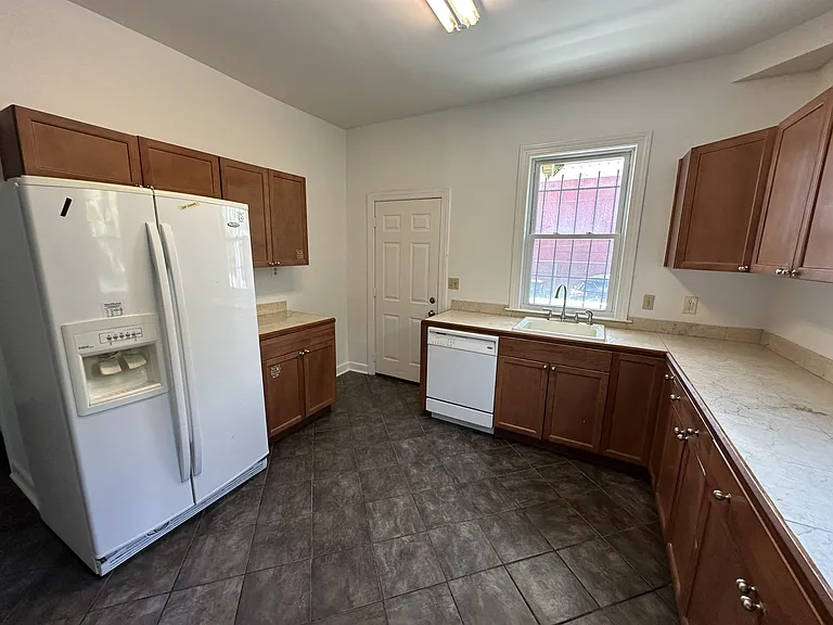 901 Alabama Ave SE — Photo 19