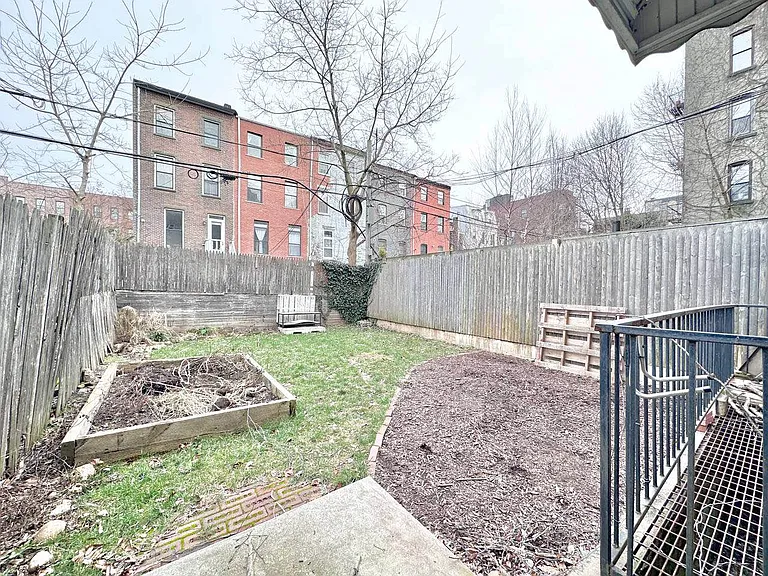 43 Irving Pl #1 — Photo 1