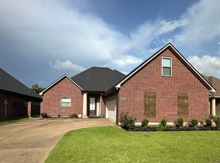 1016 Jacques Dr, Sulphur, LA 70663