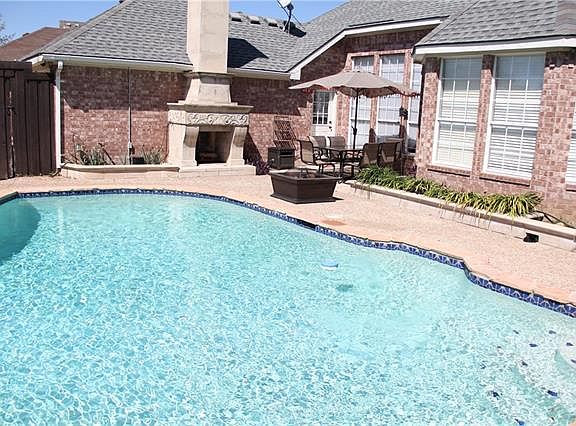 5th image of 10405 Megan Ct