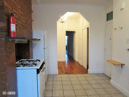 Rented by Citi Habitats | media 17