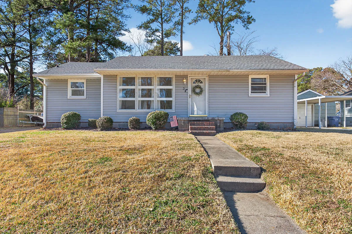 Warren Dr, 32 - 1 — Photo 1