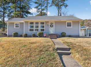 32 Warren Dr, Portsmouth, VA 23701