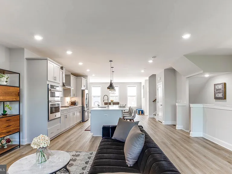 2631 Velocity Rd — Photo 12