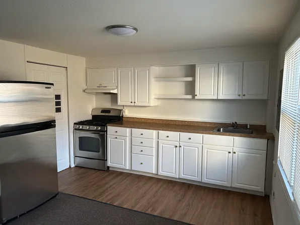 7906 Gough St, Baltimore, MD 21224