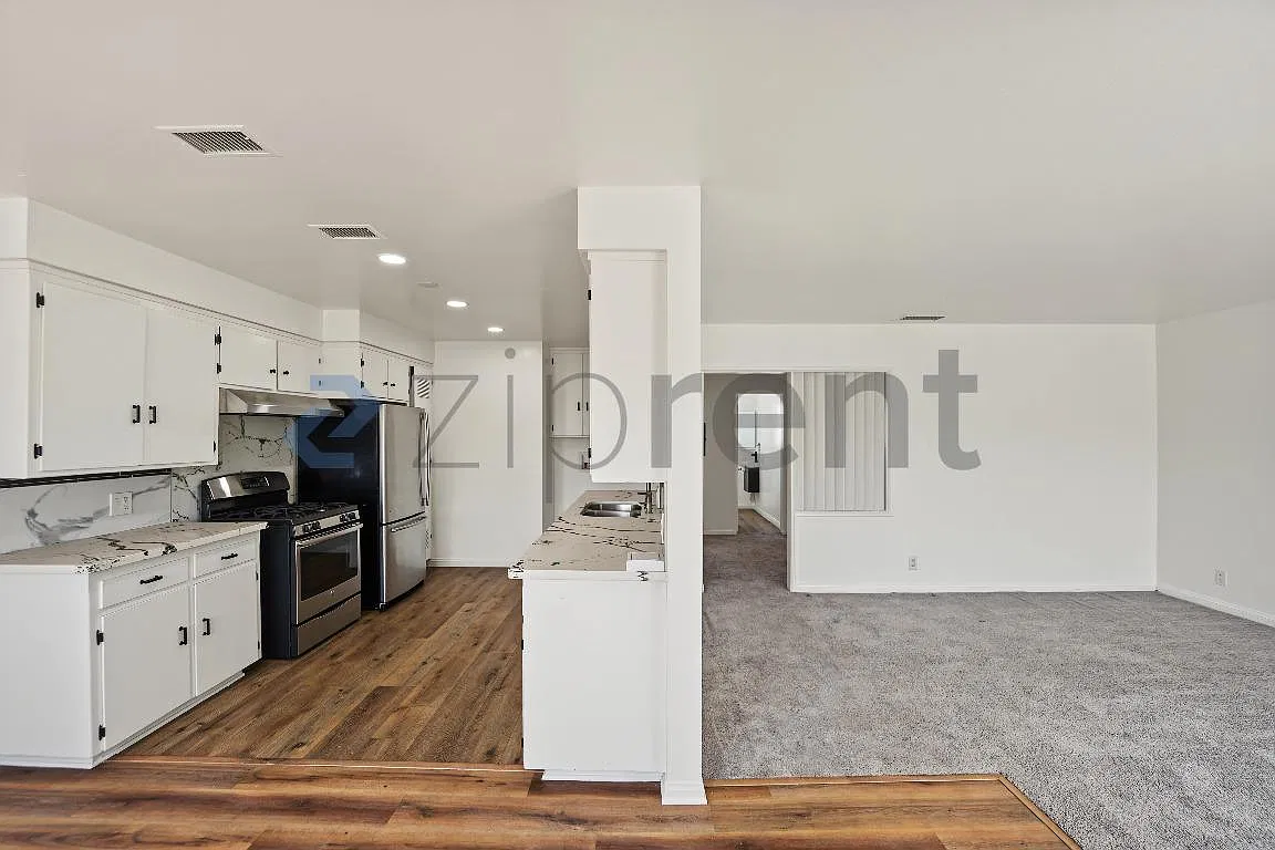 2 bed, 760 sqft, $2,550 — Photo 4
