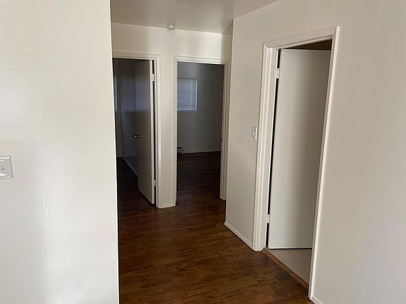 3rd image of 12628 Northup Way APT 1