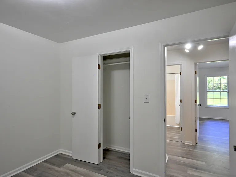 973 Hot Shot Dr — Photo 27
